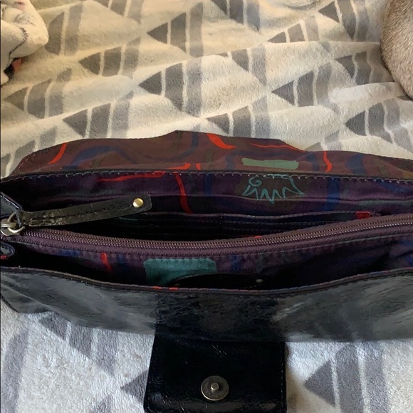 Gianni Bini black patent leather clutch - Picture 7 of 8